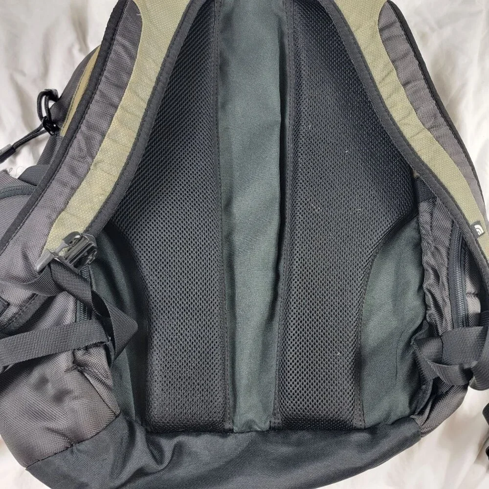 The North Face Reservoir Backpack Black Green Nylon Hiking Camping Outdoor Bag